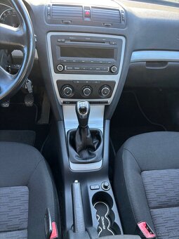 Škoda Octavia 1.6 TDI, Comfort 2012 - 10