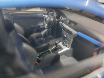 model auta Opel Astra H OPC 2006 Otto mobile 1:18 - 10