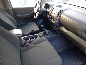 Nissan Navara 2,5 dci 4x4 nová STK a EK REZERVOVANÉ - 10