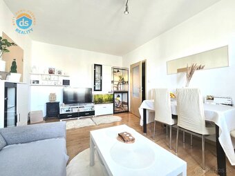 Na predaj byt 2+1, lodžia, pivnica, 46 m2, Nemšová - 10