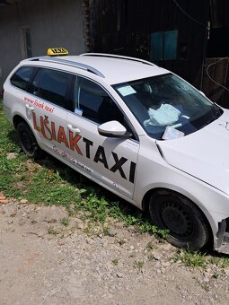 Rozpredám octavia 3, 1.6, 77kw, svetlá,dvere, motor, kufor - 10