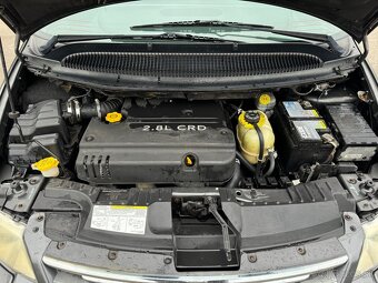 Chrysler Voyager - 10