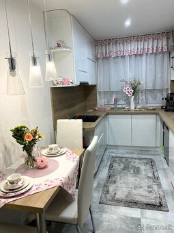 Na predaj štýlový 3 - izb. byt - 79 m² s balkónom vo Vranove - 10