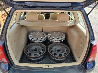 Volkswagen Golf IV 1.6 16V (55 kW) – zachovalý stav - 10