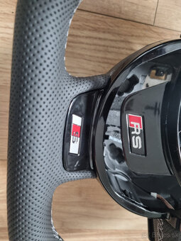 VYHRIEVANY AUDI VOLANT - ZREZANY - PERFOROVANA KOZA - 10