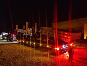 Prívesný vozík - trojnápravové plato - 10