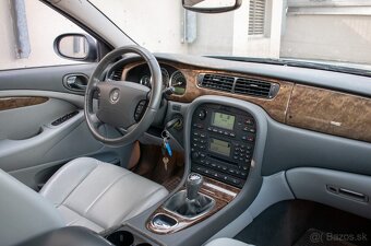 Jaguar S-Type 3.0 V6 175kw Manual - 10