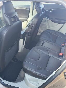 Volvo V40 T4 benzín - 10