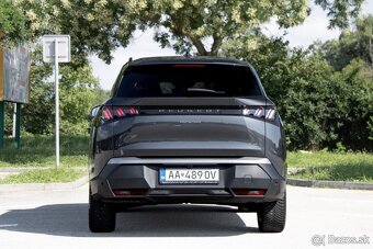 Peugeot 5008 1.2 Hybrid - 7 miestne - 10