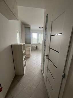 1 izbový byt v Ružinove, ŠÁNDOROVA ul - 10