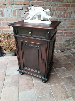 Starožitna skrinka, nočný stolík - 10