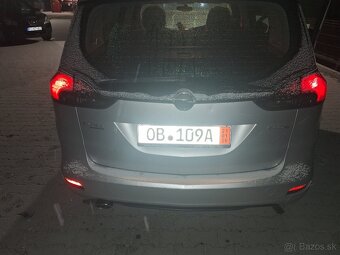 Opel zafira tour - 10