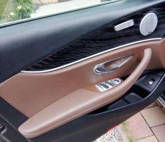 Mercedes E 200 - 10