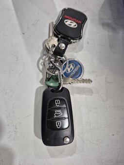 Hyundai i20 2010 1.4 74kW benzín 155 000km - 10