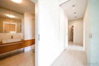 Prenájom 3-izbového bytu v Slnečniciach s dvoma parkovacími - 10