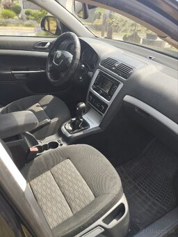 Predám Škodu Octavia Combi 1.6 TDI CR - 10