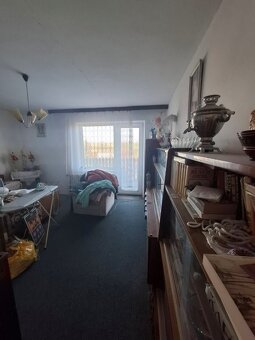 RODINNÝ DOM - ČECHYNCE - 1530m2 POZEMOK - POVODNY STAV - 10