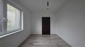 Predaj 4 izbový bungalov s pozemkom 663 m2 v obci Vydrany - 10