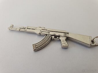 Kľúčenky v tvare strelnej zbrane 1 - 10