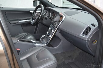 Volvo XC60 2.4 D5 AWD INSCRIPTION - 10