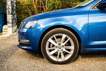 Škoda Octavia Combi 2.0 TDI Ambition DSG - 10