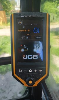 Pásový bager JCB - 10