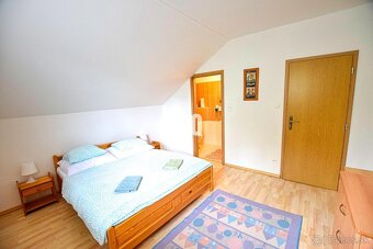 Predaj priestranného domu s hosťovskými izbami – Oščadnica, - 10