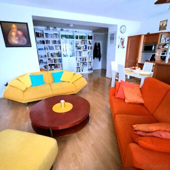 3 izbový tehlový byt s balkónom, Pieštany, Nám. SNP - 10