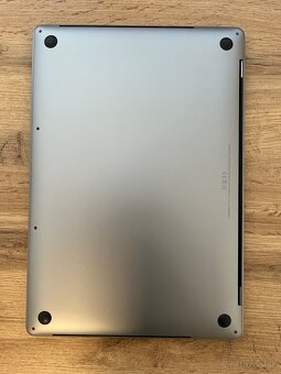 MacBook Pro 16” 2019, i7/16GB/512GB - 10