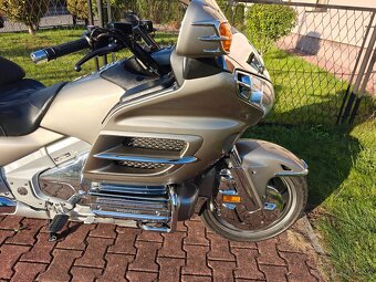 Honda GL 1800 Goldwing - 10