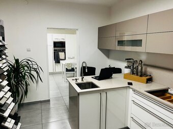 Kompletne zrekonštruovaný RD, 1868m2, Čemerné, VT - 10