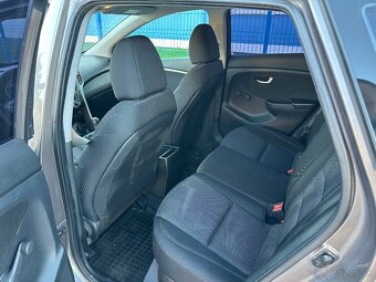 I30 combi 1.4i 73kw benzín - 10