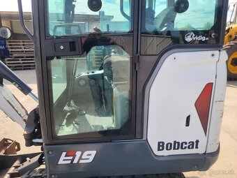 BOBCAT E19 - 10