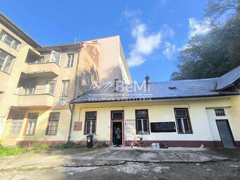 Polyfunkčná budova s veľkým využitím a parkovaním Centrum Tr - 10