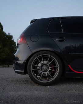 VW Golf 5 GTI Edition 30 - 10