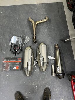 Triumph speed triple - 10