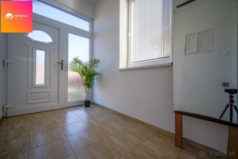 Na predaj rodinný 3,5 izbový dom pred rekonštrukciou v Šinta - 10