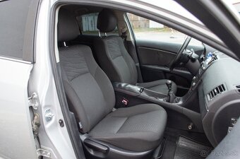 Toyota Avensis 2.0l D-4D - 10