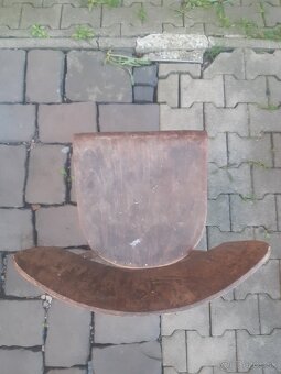 Drevené staré stoličky RETRO - 10