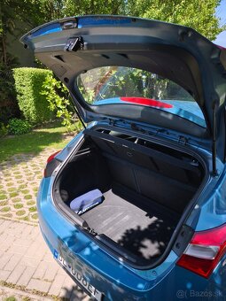 Predám HYUNDAI i30 - hatchback, 1.6 MPI DOHC CVVT - 10