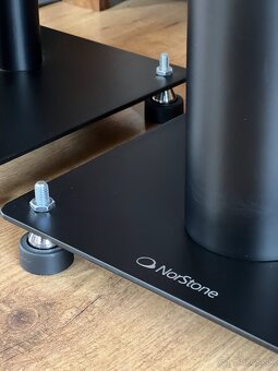 Dynaudio Evoke 20 (orech) + stojany NorStone - 10