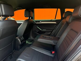 Volkswagen Passat Variant 2.0 TDI R-Line 4Motion DSG 140kw - 10