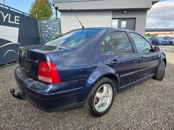 Volkswagen Bora 1.6 16V - 10