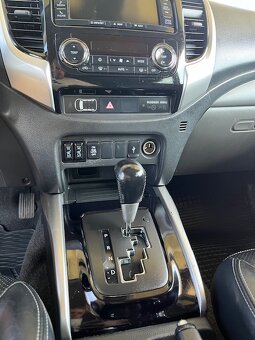 Mitsubishi L200 2,4 DI-D 133kw 4x4 automat - 10