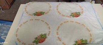 Vianočné obrusy.a vian.ozdoby - 10