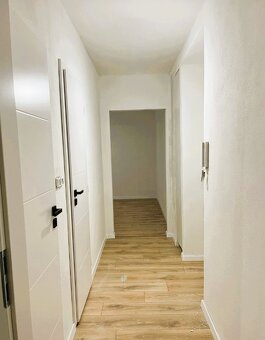 Na predaj 2. izbový byt v centre Malaciek. - 10