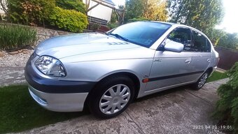 TOYOTA AVENSIS 2,0 d4d - 10