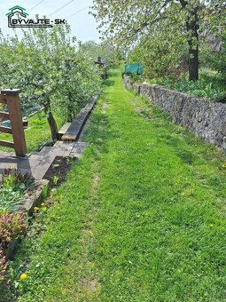 Záhrada s chatkou v záhradkárskej osade 600 ročnice v Prievi - 10