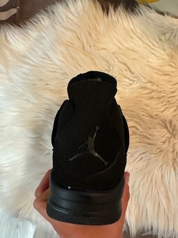 Jordan 4 - 10