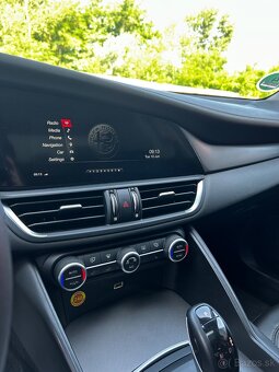 Alfa Romeo Giulia Veloce 2.2D - 10